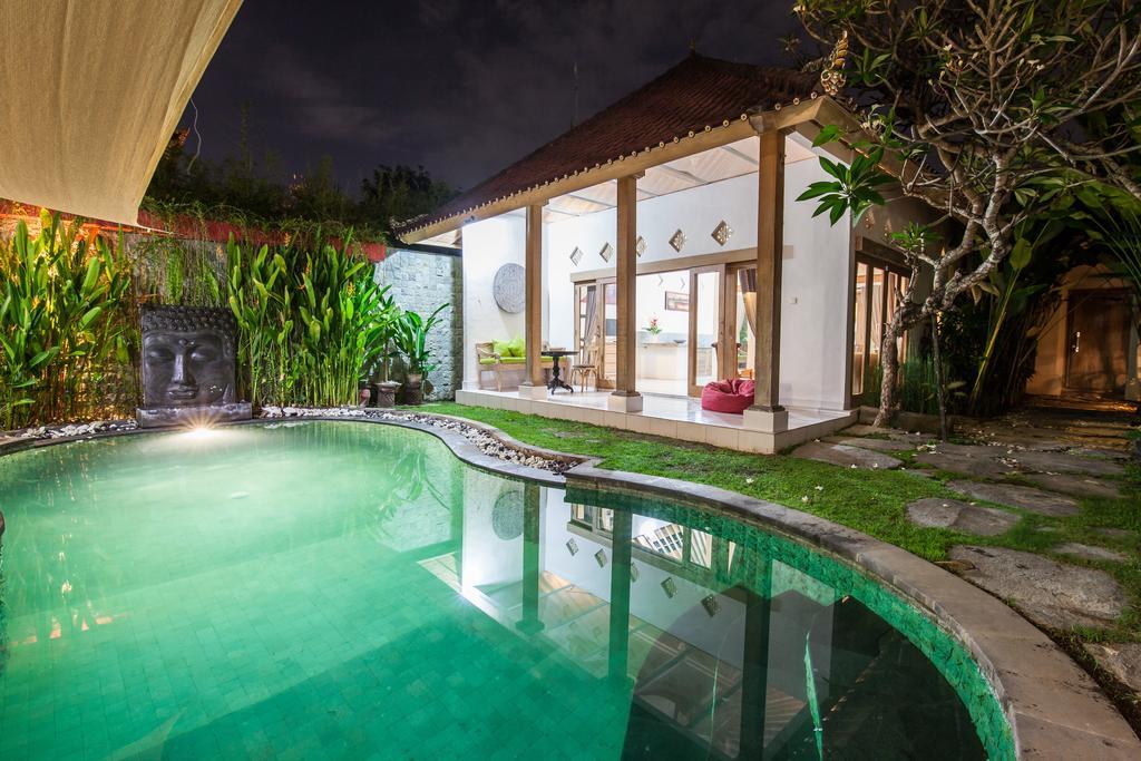 Ambermoon Villas Seminyak Exterior foto